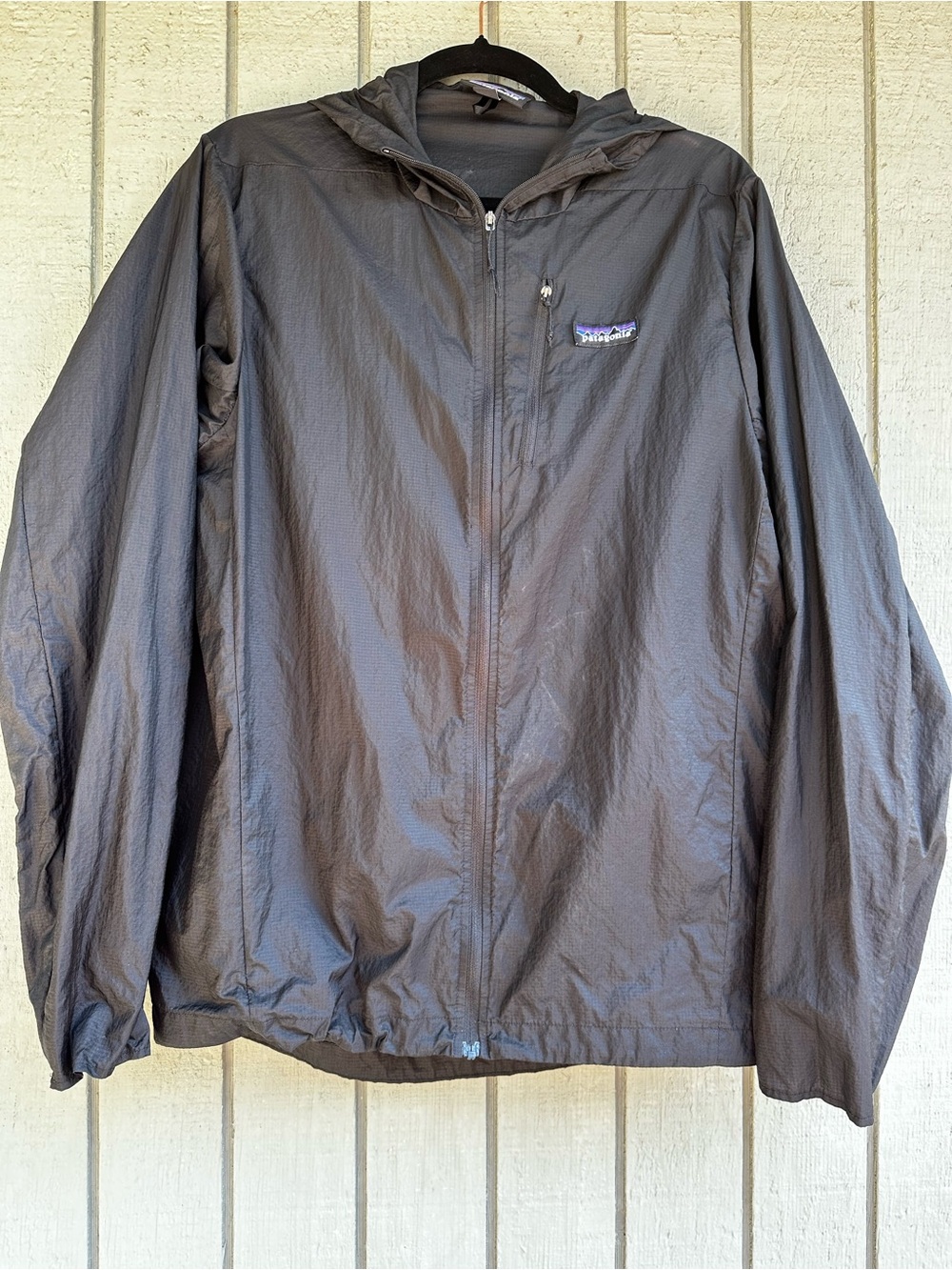 Patagonia Houdini Jacket Medium Hooded Windproof /Packable/Water Resitant